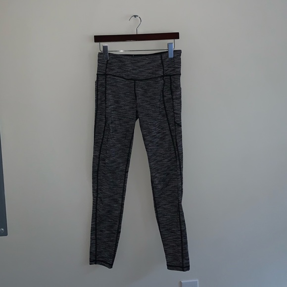 Victoria's Secret Pants - Victoria Secret Sport Gray & Black leggings size M